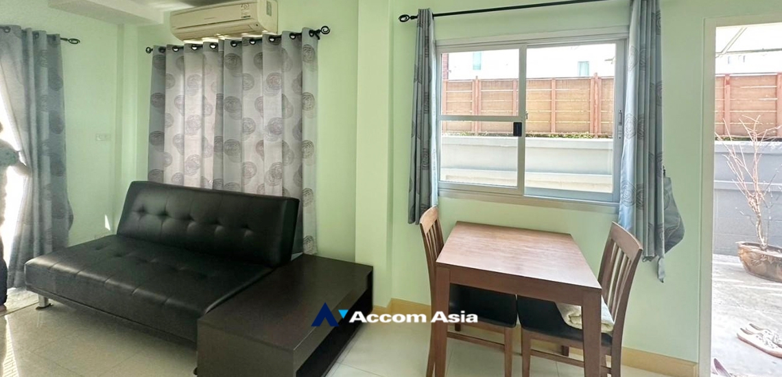  2  2 br Townhouse For Rent in Sukhumvit ,Bangkok BTS Phra khanong AA34042