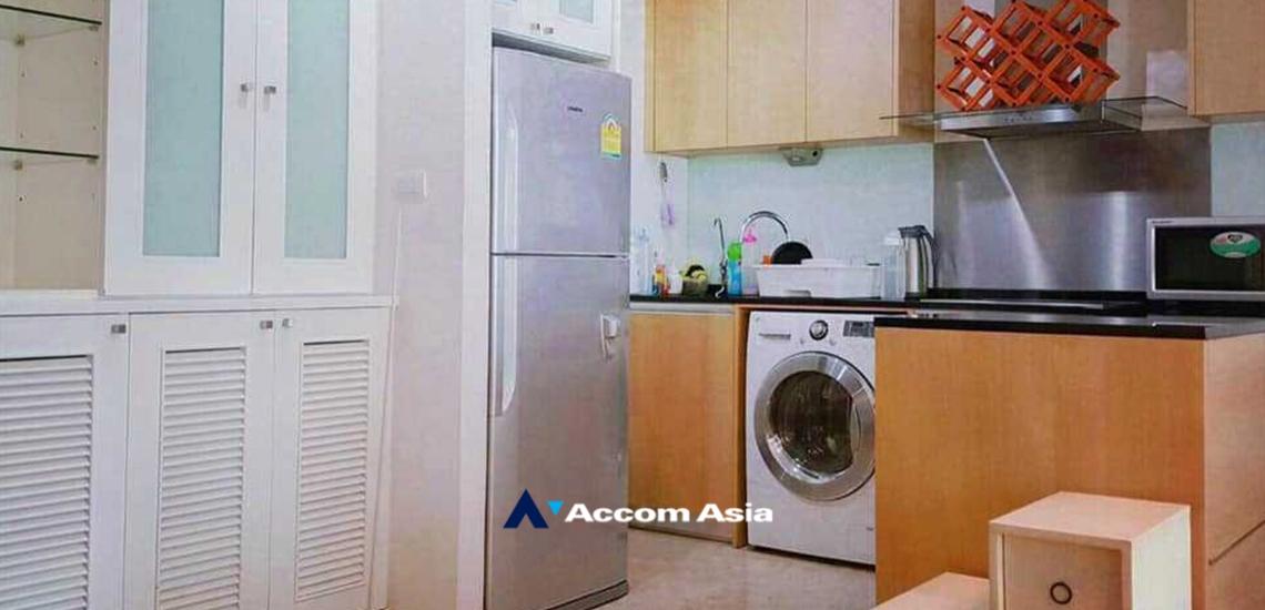  1  2 br Condominium For Rent in Sathorn ,Bangkok BTS Sala Daeng - MRT Lumphini at Sathorn Gardens AA34051