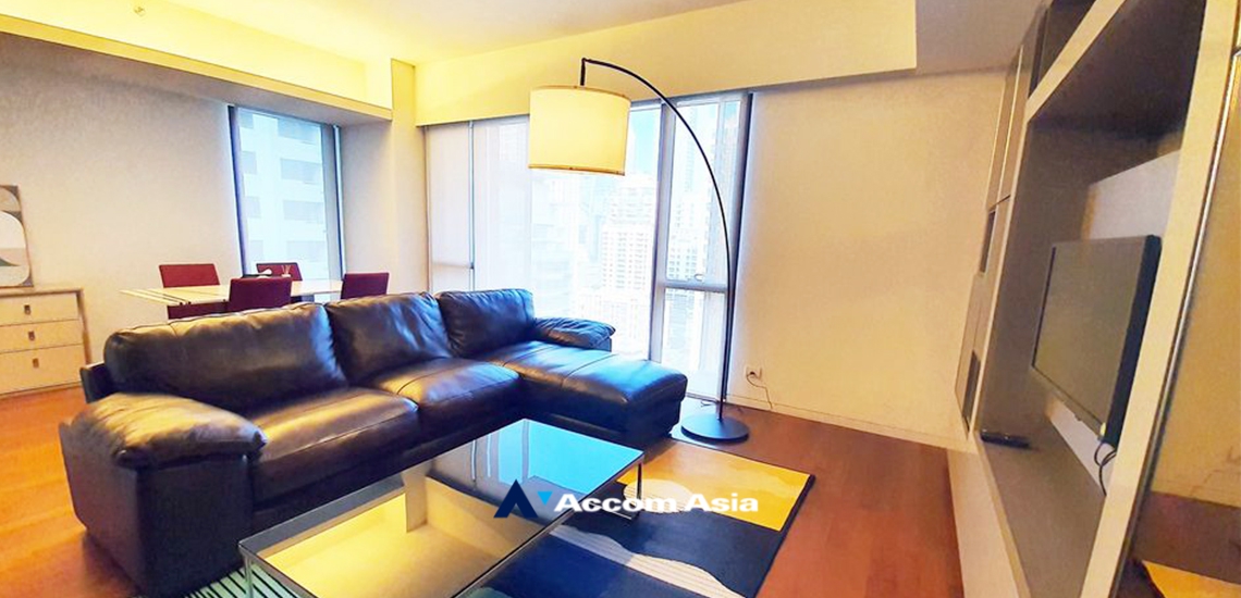  2  1 br Condominium For Rent in Ploenchit ,Bangkok BTS Ratchadamri at Hansar Residence AA34052