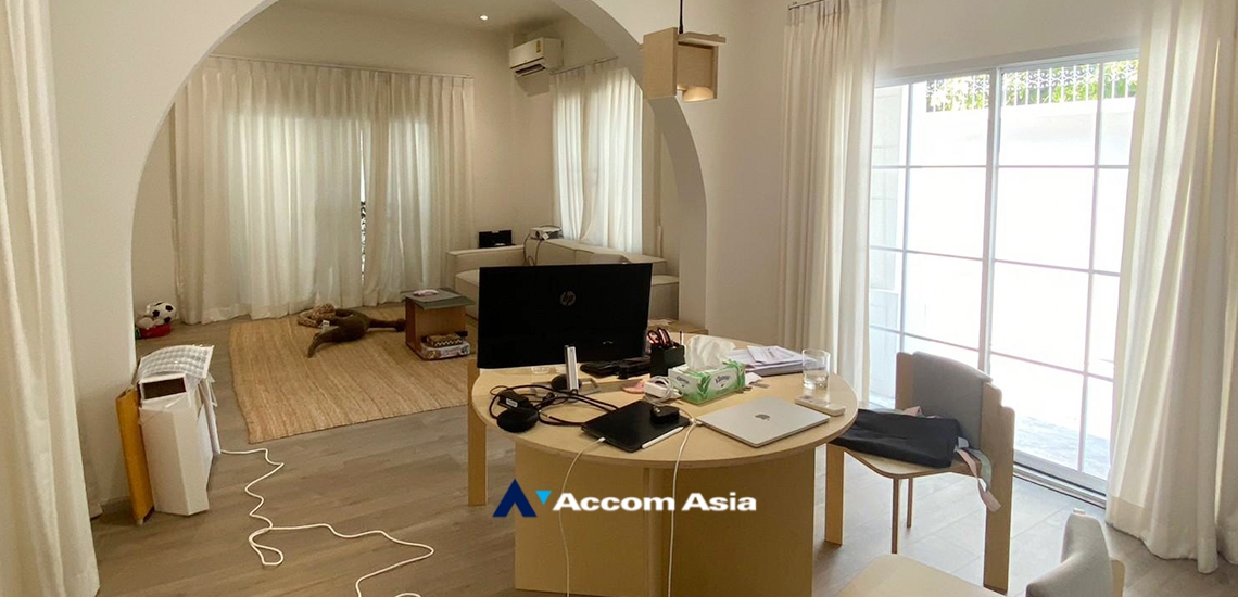 12  4 br House For Rent in Sukhumvit ,Bangkok BTS Thong Lo at Sukhumvit Villa AA34065