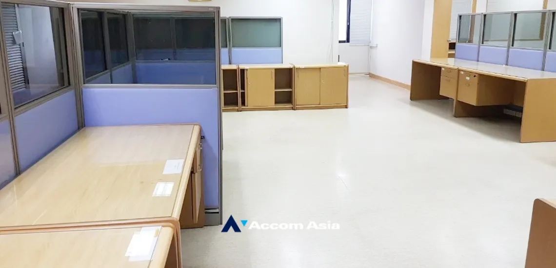  1  Office Space for rent and sale in Sathorn ,Bangkok MRT Lumphini - MRT Khlong Toei AA34092