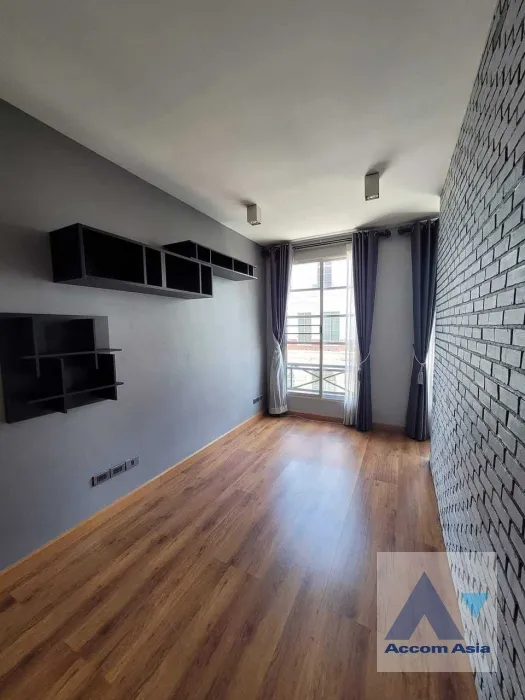 10  3 br Townhouse For Rent in Sathorn ,Bangkok BRT Wat Dokmai at Baan Klang Krung Sathorn Narathiwas AA34107