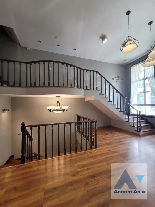 5  3 br Townhouse For Rent in Sathorn ,Bangkok BRT Wat Dokmai at Baan Klang Krung Sathorn Narathiwas AA34107