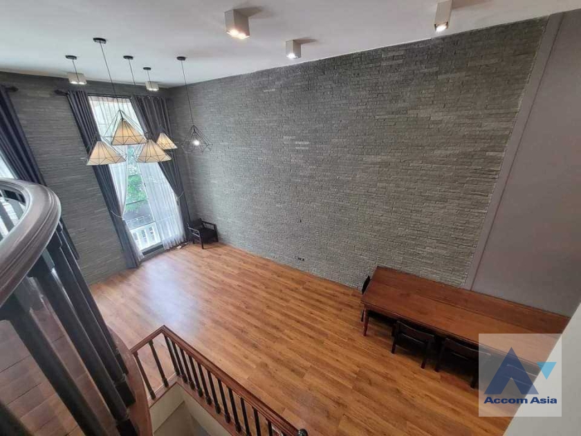 7  3 br Townhouse For Rent in Sathorn ,Bangkok BRT Wat Dokmai at Baan Klang Krung Sathorn Narathiwas AA34107