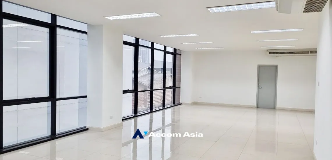  1  Office Space For Rent in Sathorn ,Bangkok BRT Rama III Bridge AA34110