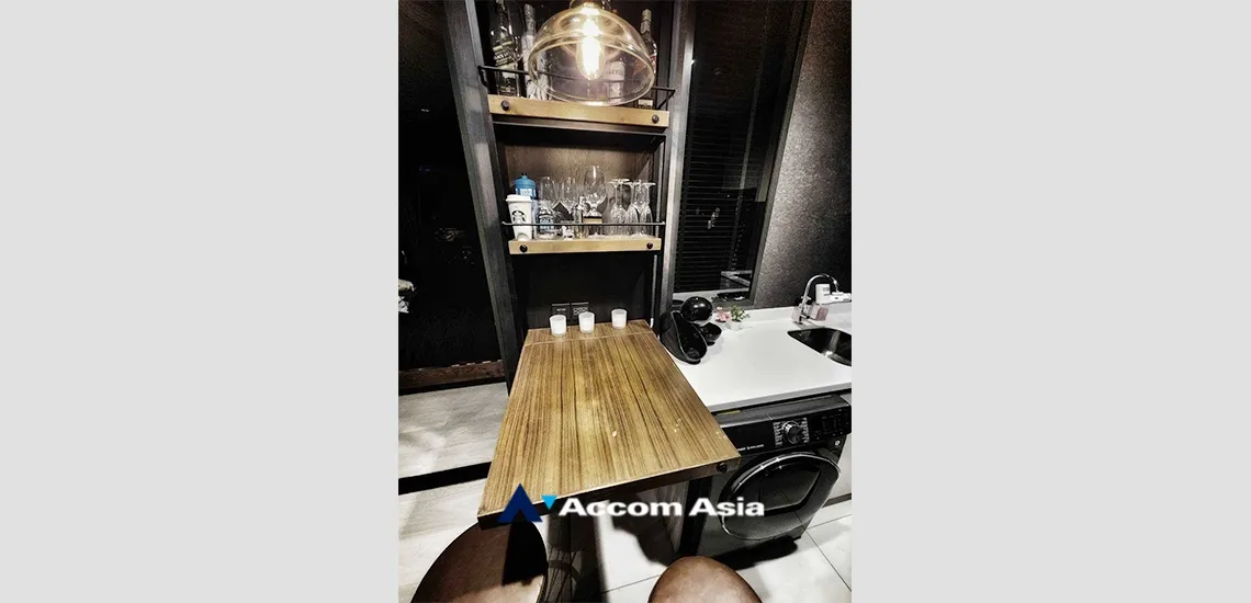  1  1 br Condominium For Sale in Ploenchit ,Bangkok BTS Ploenchit at Life One Wireless AA34120