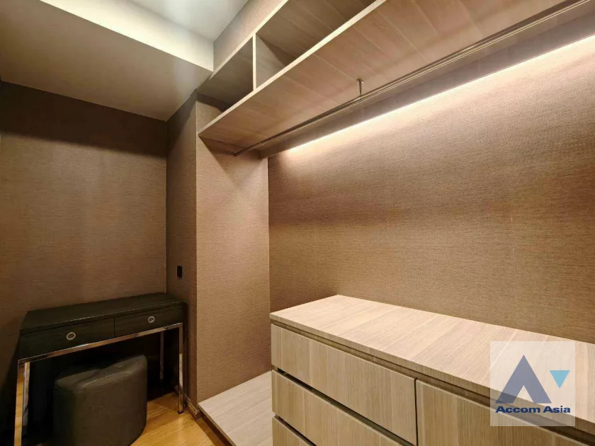 18  2 br Condominium For Rent in Ploenchit ,Bangkok BTS Chitlom at Klass Langsuan AA34133