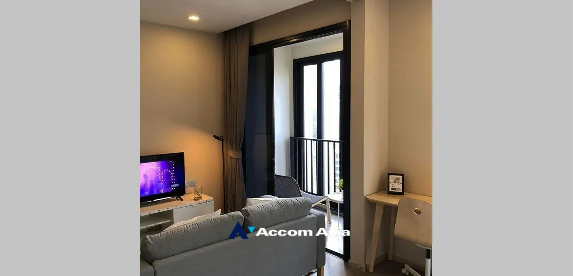 unitAshton Asoke