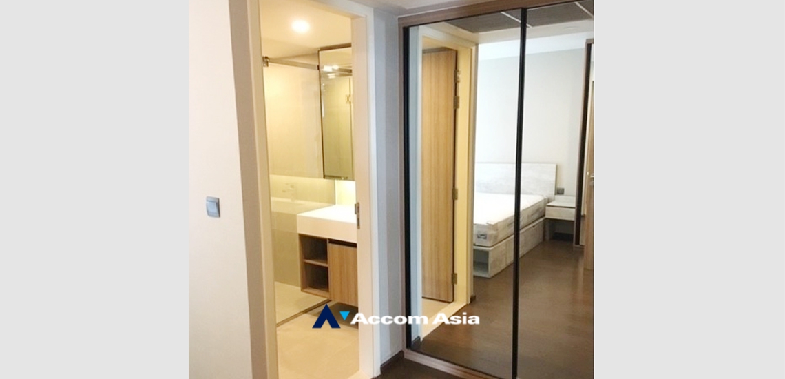 5  2 br Condominium For Rent in Ploenchit ,Bangkok BTS Chitlom at Na Vara Residence AA34159