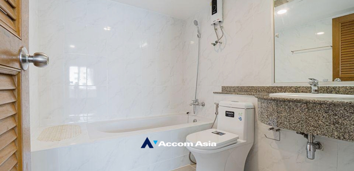 9  2 br Condominium For Rent in Ploenchit ,Bangkok BTS Ploenchit at Navin Court AA34178