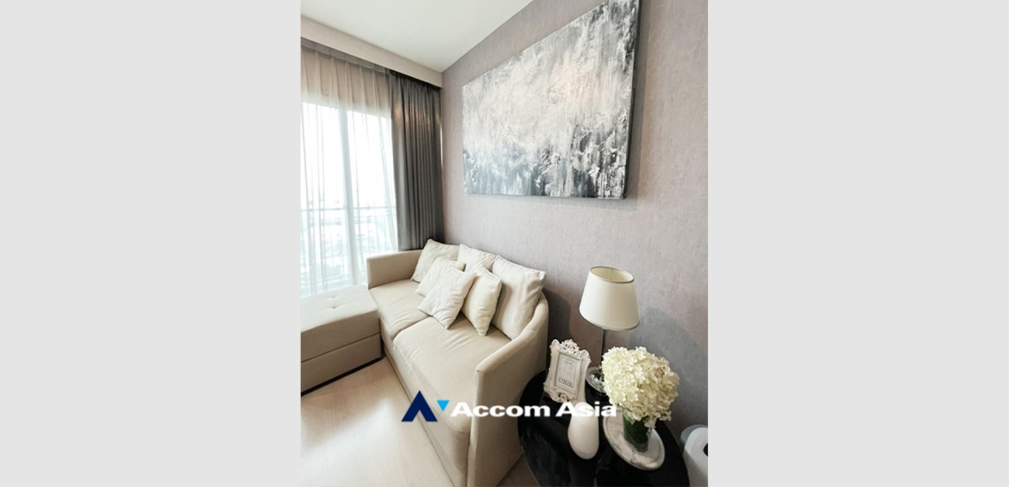  1  2 br Condominium For Sale in Ratchadaphisek ,Bangkok MRT Huai Khwang at Life Ratchadapisek AA34181