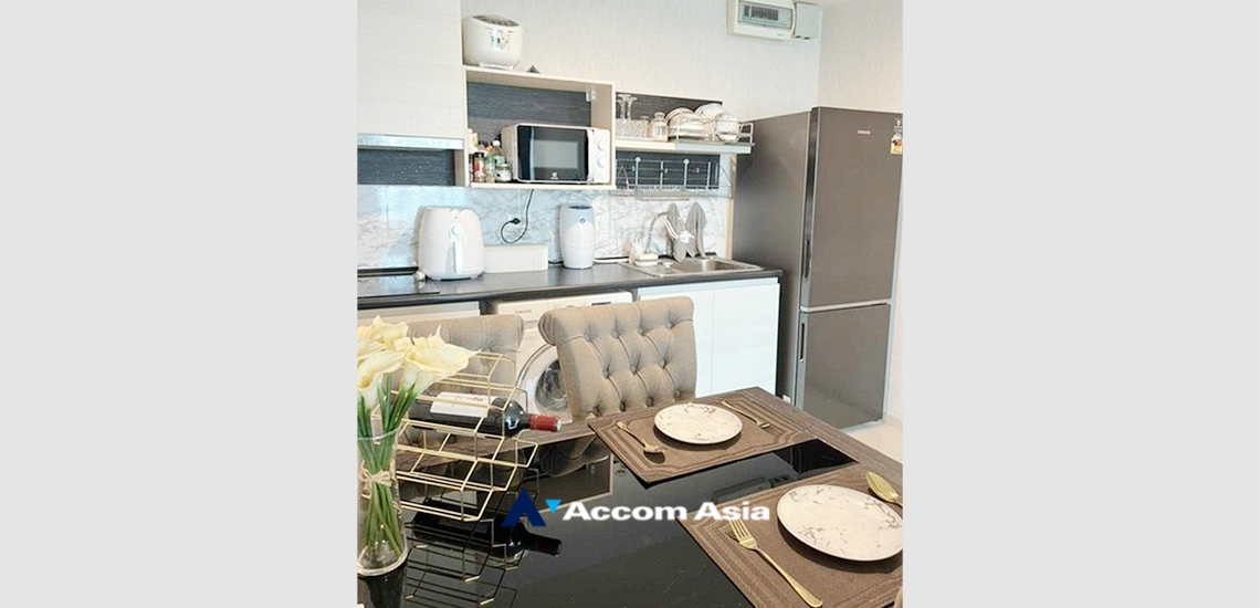  1  2 br Condominium For Sale in Ratchadaphisek ,Bangkok MRT Huai Khwang at Life Ratchadapisek AA34181