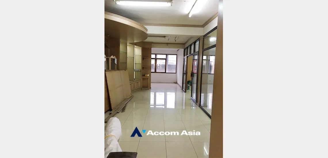 unit Building For Rent in Sukhumvit, Bangkok  near BTS Phra khanong (AA34182)