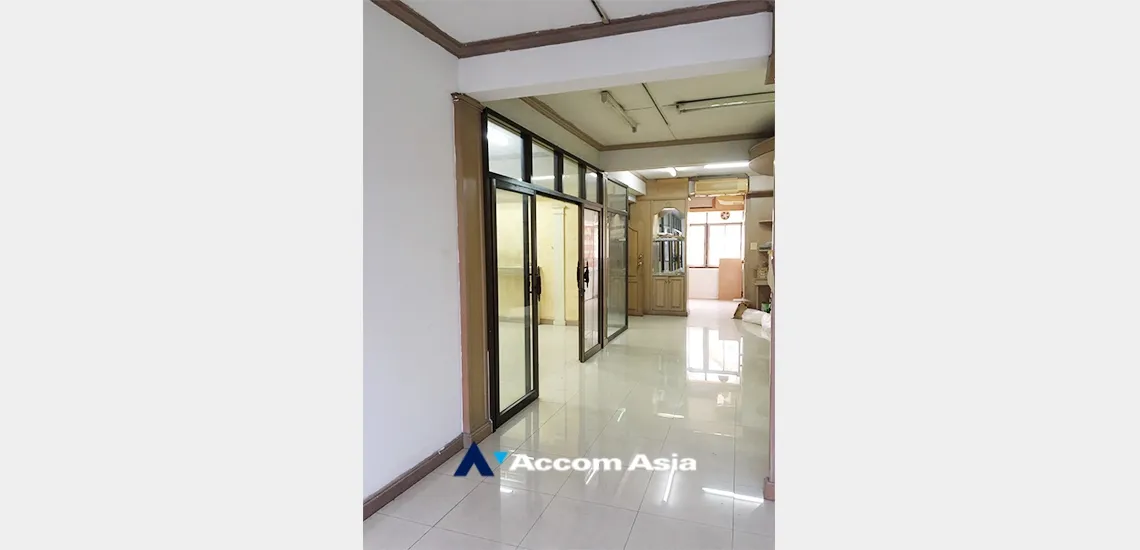 unit Building For Rent in Sukhumvit, Bangkok  near BTS Phra khanong (AA34182)
