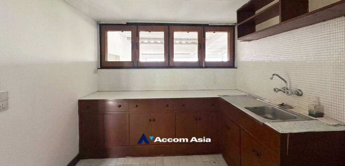 9  3 br House For Rent in Sukhumvit ,Bangkok BTS Thong Lo AA34210