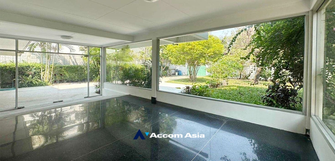 4  3 br House For Rent in Sukhumvit ,Bangkok BTS Thong Lo AA34210