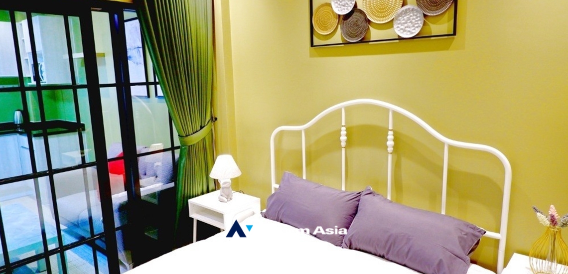 7  4 br Building For Rent in Silom ,Bangkok BTS Chong Nonsi AA34216
