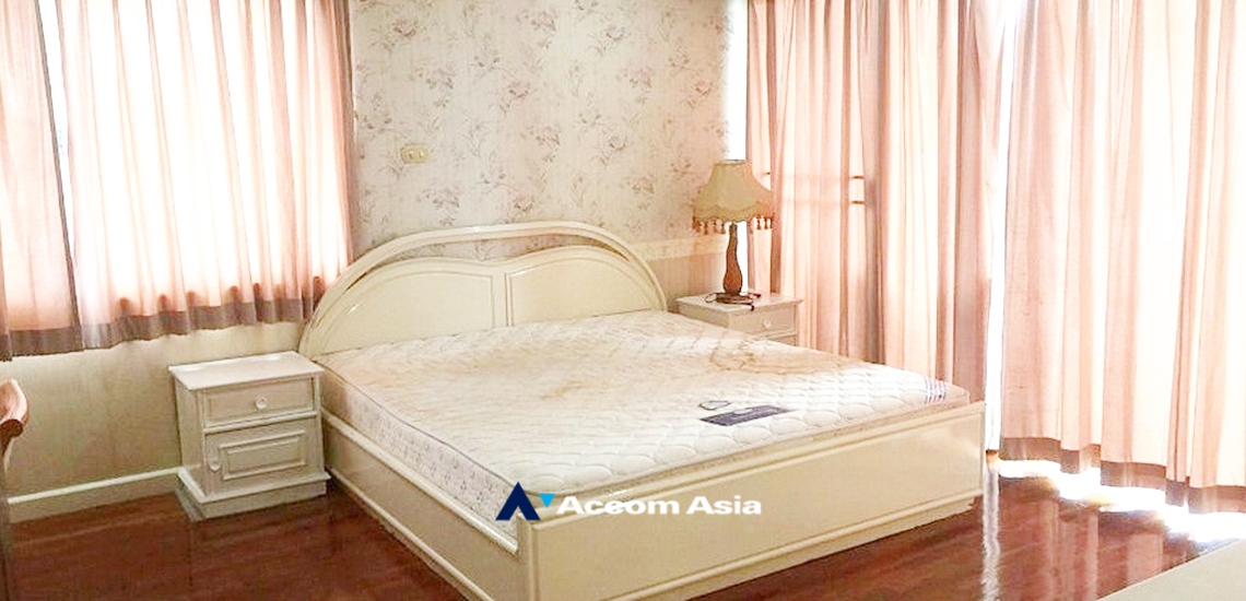 5  2 br Condominium For Sale in Charoen Nakhon ,Bangkok BTS Krung Thon Buri at Master View Executive Place AA34219