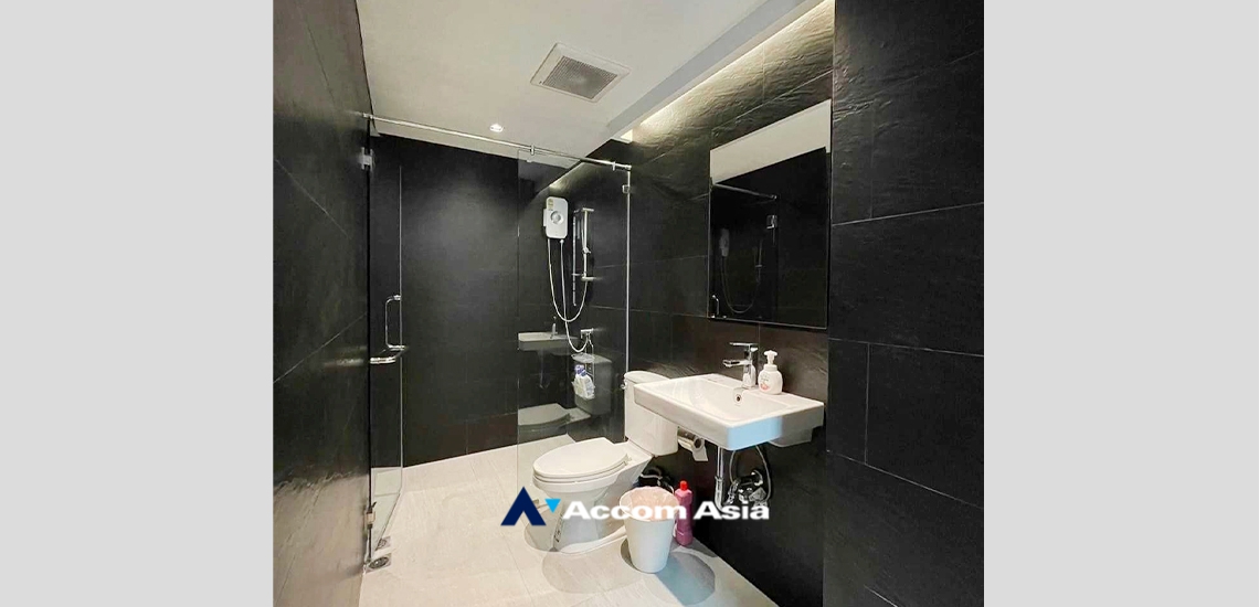 9  3 br Townhouse For Sale in Bang Na ,Samutprakan BTS Bearing AA34262