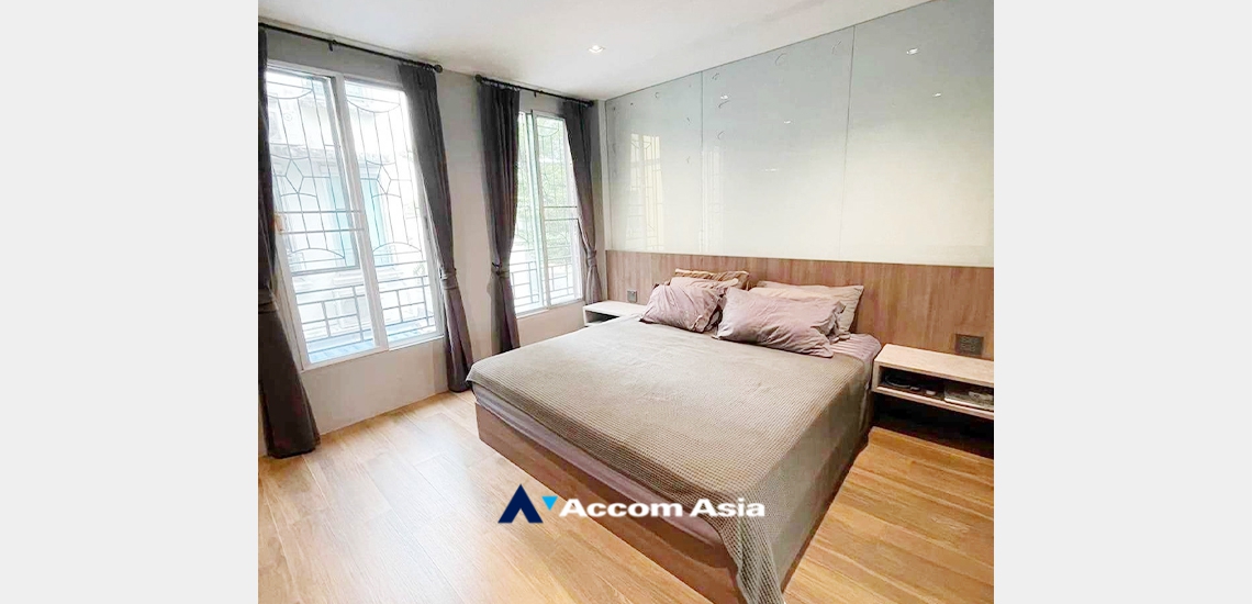 7  3 br Townhouse For Sale in Bang Na ,Samutprakan BTS Bearing AA34262