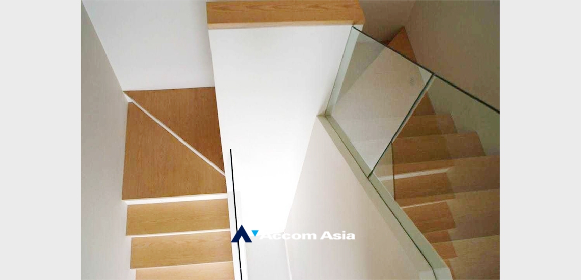 8  1 br Condominium For Rent in Phaholyothin ,Bangkok ARL Makkasan - MRT Phetchaburi at Villa Asoke AA34271