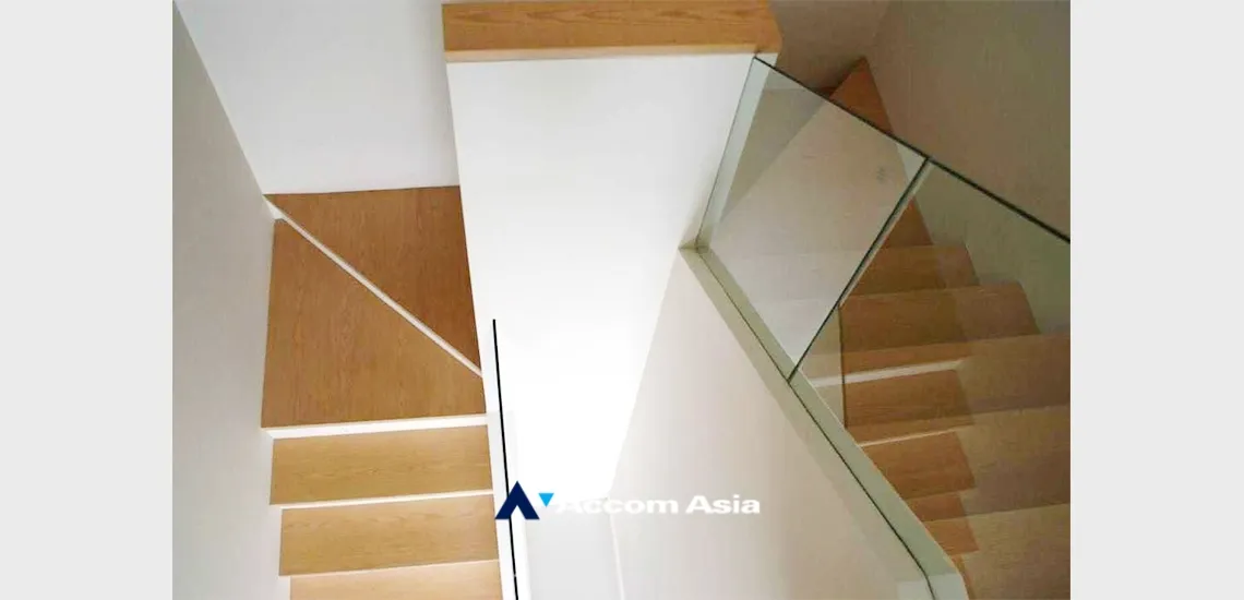 8  1 br Condominium For Rent in Phaholyothin ,Bangkok ARL Makkasan - MRT Phetchaburi at Villa Asoke AA34271