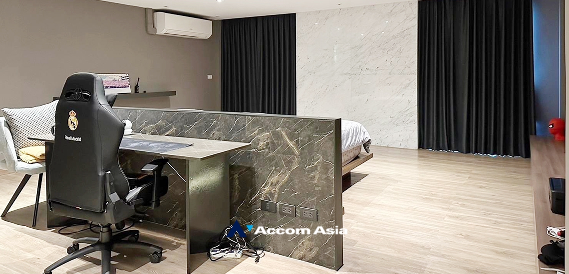 6  3 br Townhouse for rent and sale in Sathorn ,Bangkok BRT Nararam 3 AA34274