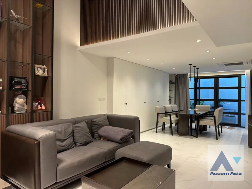 townhouse for rent in Sathorn, Bangkok Code AA34274