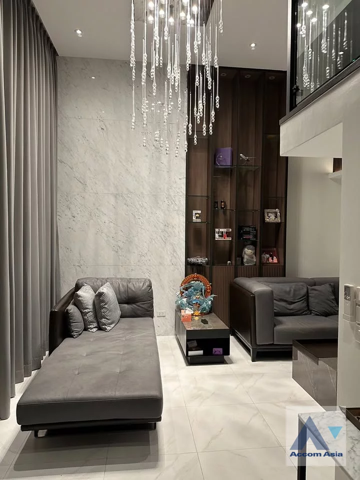  1  3 br Townhouse for rent and sale in Sathorn ,Bangkok BRT Nararam 3 AA34274