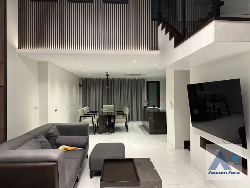 townhouse for rent in Sathorn, Bangkok Code AA34274