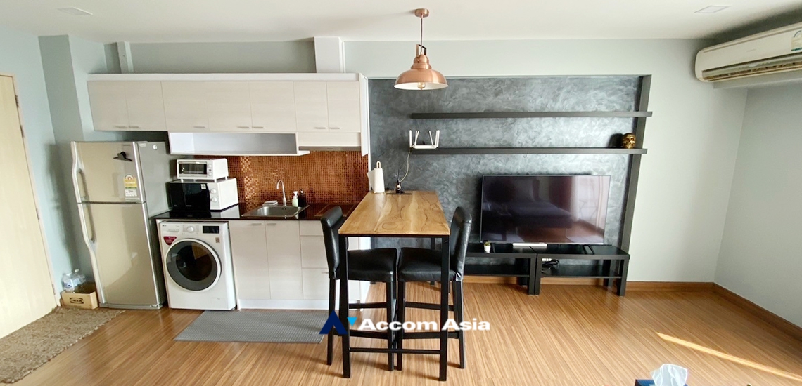  1  2 br Condominium For Sale in Ratchadaphisek ,Bangkok MRT Phetchaburi at My Resort Bangkok AA34276