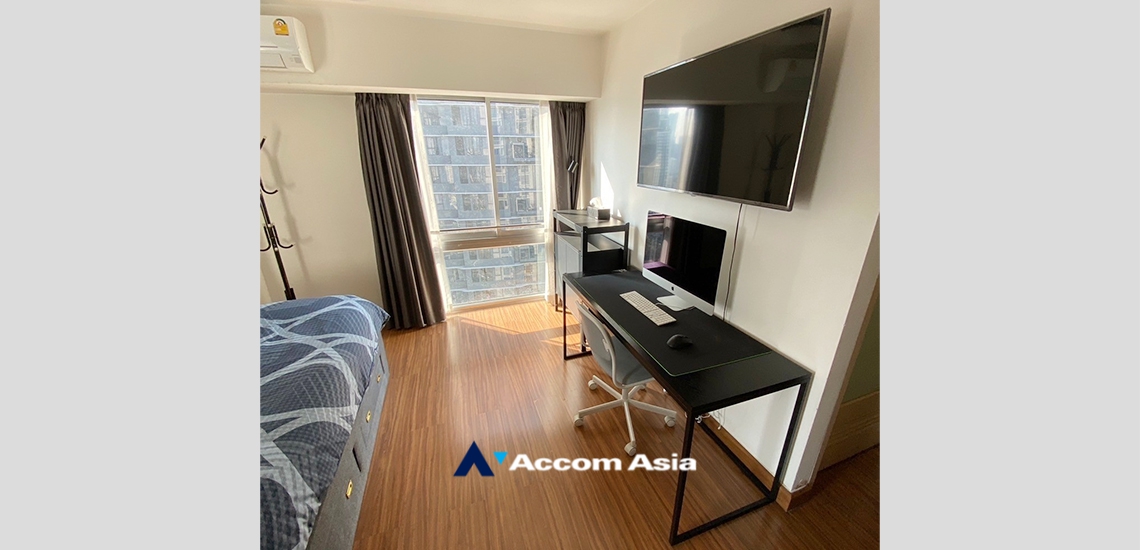5  2 br Condominium For Sale in Ratchadaphisek ,Bangkok MRT Phetchaburi at My Resort Bangkok AA34276