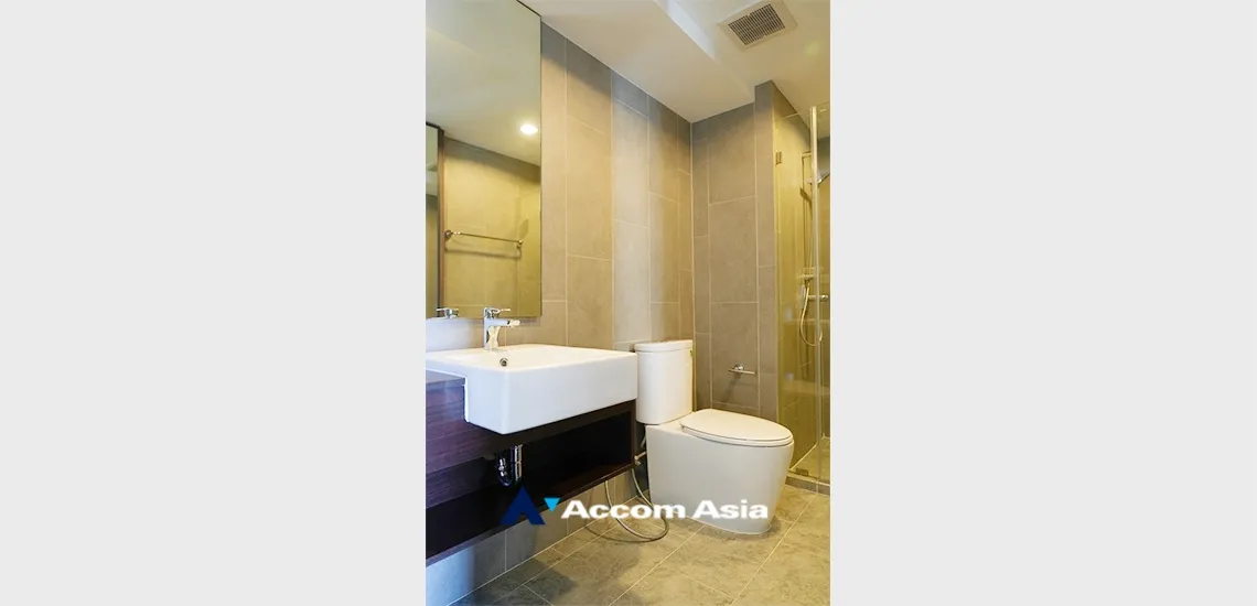 10  1 br Condominium For Sale in Sukhumvit ,Bangkok BTS Ekkamai at C Ekkamai AA34278