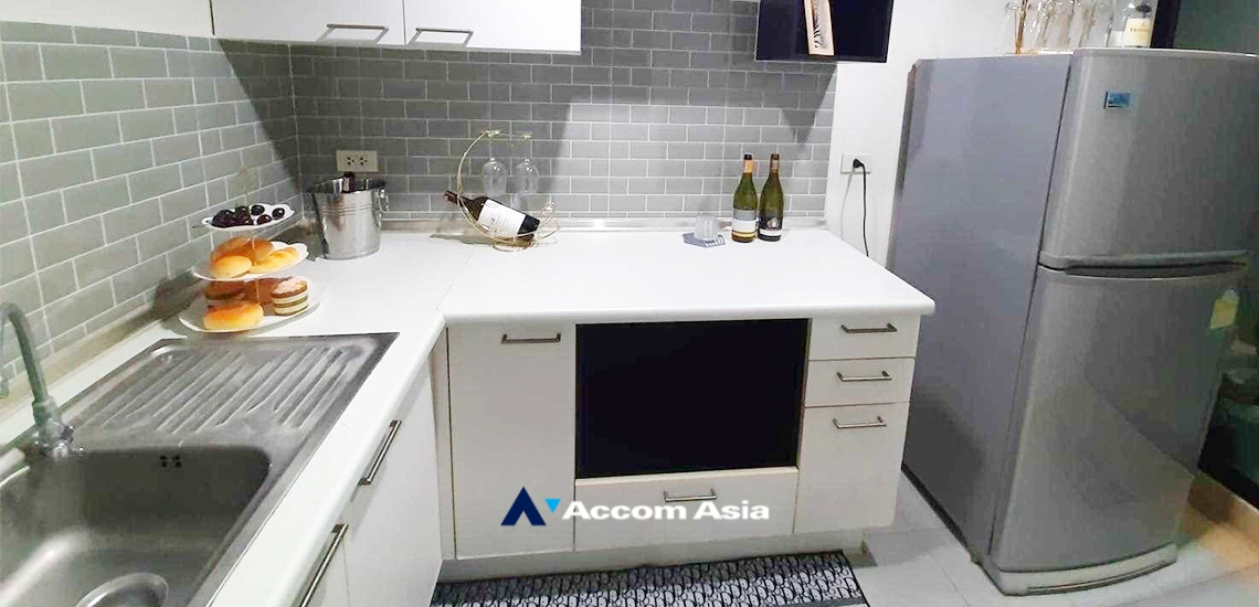  1  2 br Condominium For Sale in Sathorn ,Bangkok BRT Wat Dan at Lumpini Place Narathiwas - Chaopraya AA34309