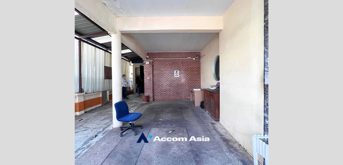 18  4 br House for rent and sale in Lat Phrao ,Bangkok BTS Thong Lo AA34374