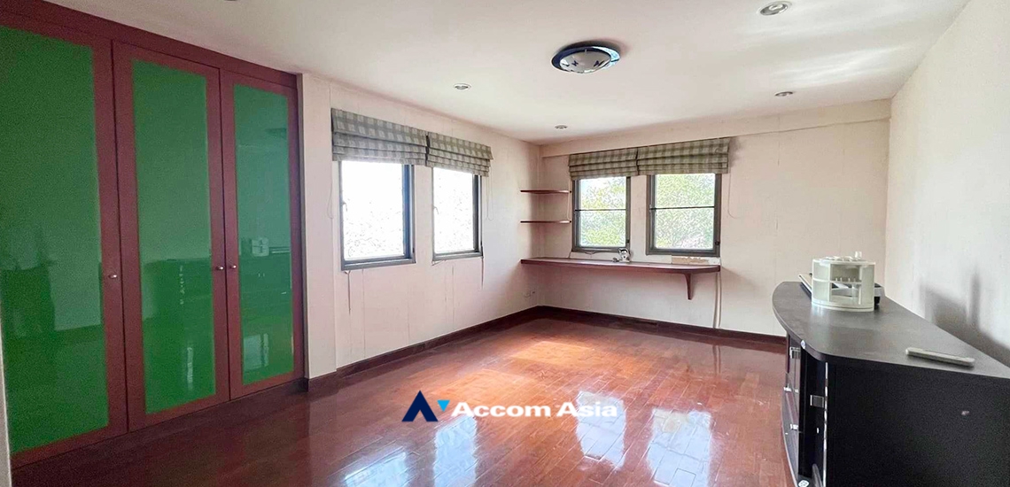 10  4 br House for rent and sale in Lat Phrao ,Bangkok BTS Thong Lo AA34374