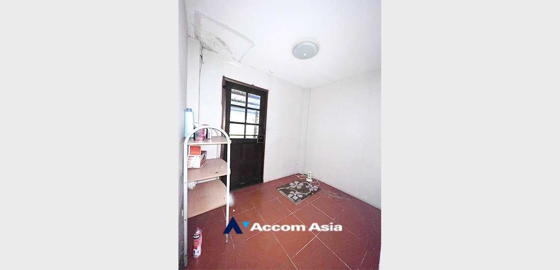 22  4 br House for rent and sale in Lat Phrao ,Bangkok BTS Thong Lo AA34374