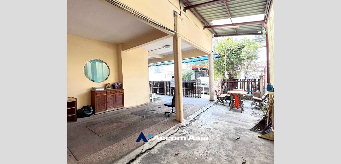 17  4 br House for rent and sale in Lat Phrao ,Bangkok BTS Thong Lo AA34374