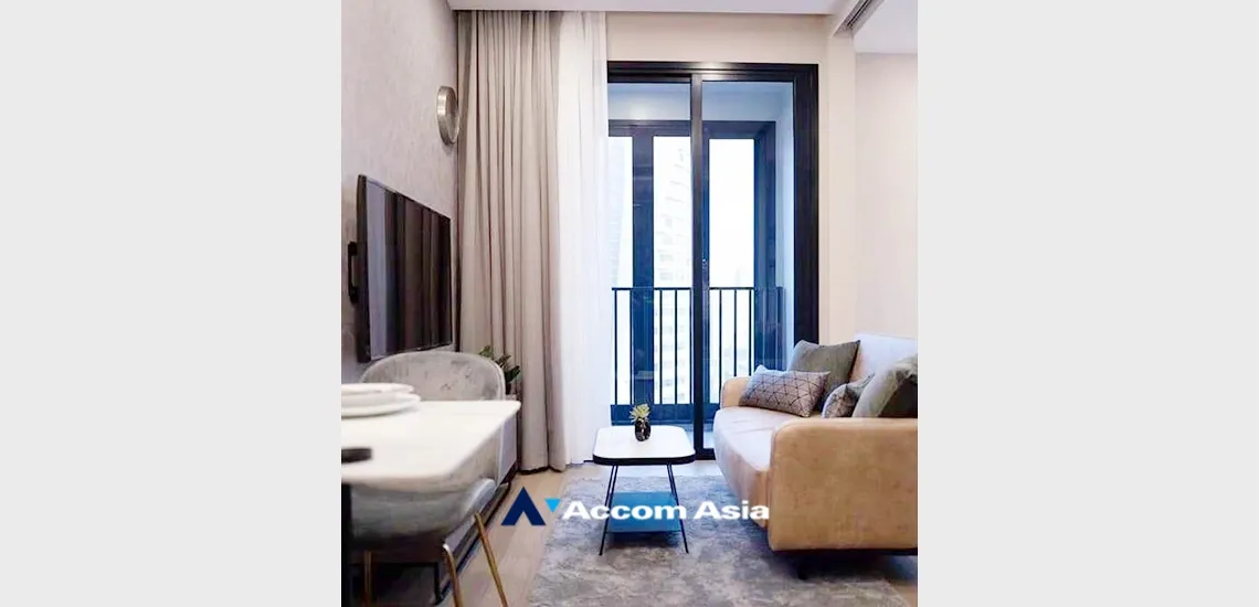 unitAshton Asoke