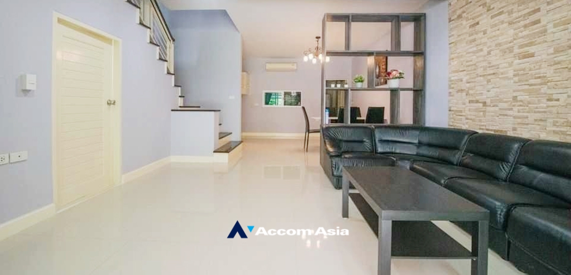  2  3 br Townhouse for rent and sale in Pattanakarn ,Bangkok BTS On Nut at Town Avenue Srinagarin AA34410