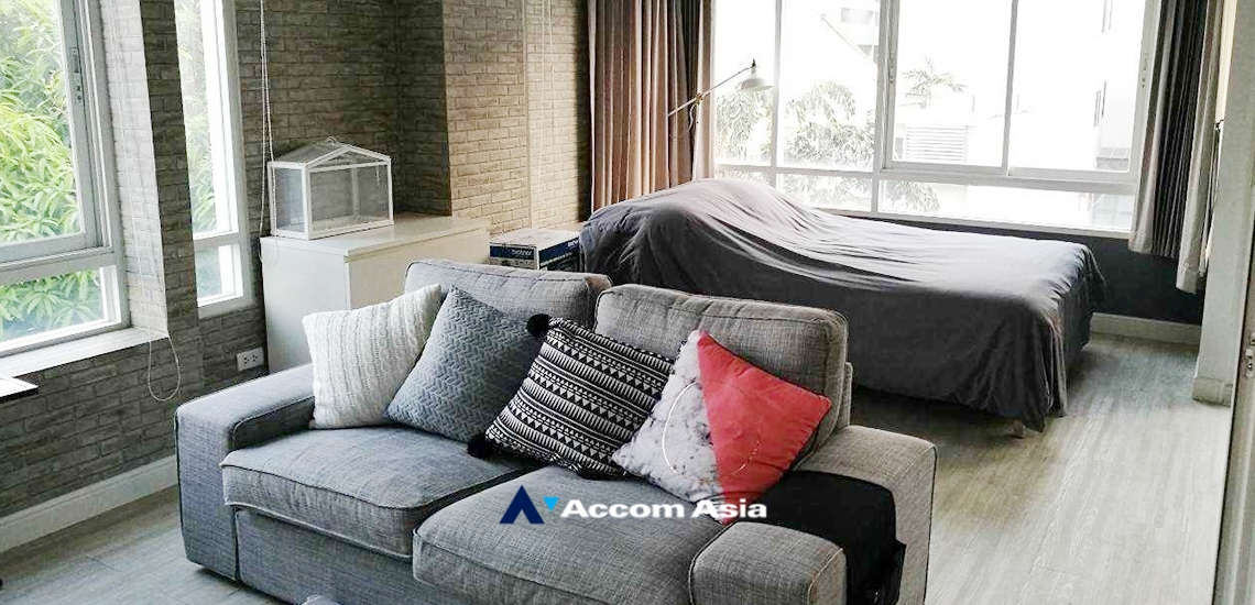  1  1 br Condominium For Sale in Silom ,Bangkok BTS Chong Nonsi - MRT Sam Yan at Surawong City Resort AA34416