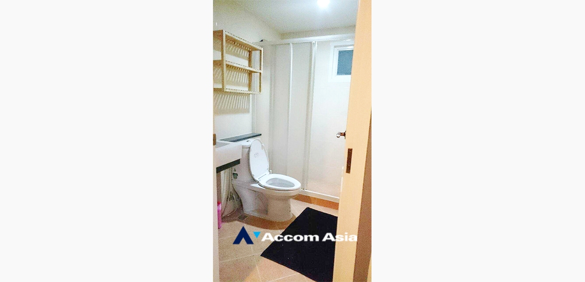 8  1 br Condominium For Sale in Silom ,Bangkok BTS Chong Nonsi - MRT Sam Yan at Surawong City Resort AA34416