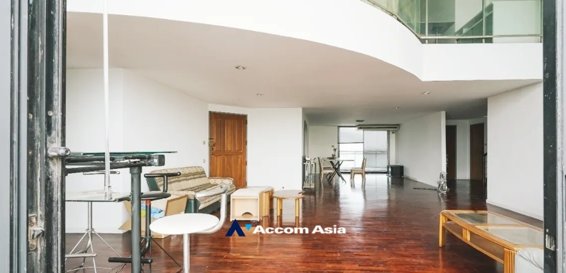  2  5 br Condominium For Sale in Bang Na ,Bangkok BTS Bang Na at Thana City Prestige AA34418