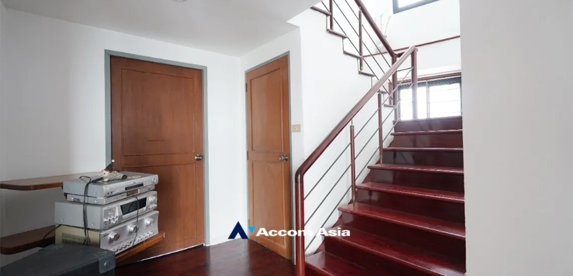 5  5 br Condominium For Sale in Bang Na ,Bangkok BTS Bang Na at Thana City Prestige AA34418