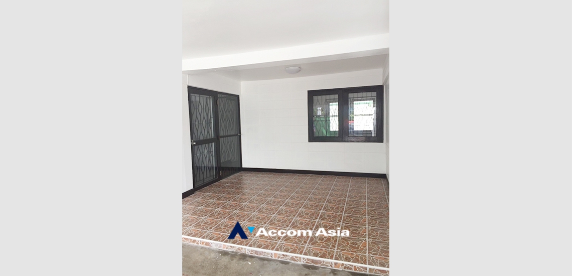 5  3 br Townhouse For Rent in Sathorn ,Bangkok BTS Chong Nonsi - BTS Saint Louis AA34430