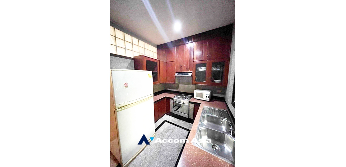 4  3 br Condominium For Rent in Sukhumvit ,Bangkok MRT Sutthisan at private condo AA34432