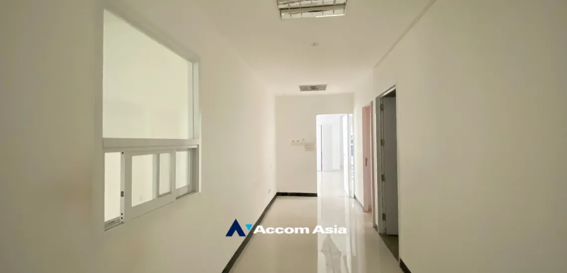 10  Office Space for rent and sale in Sukhumvit ,Bangkok BTS Phra khanong at PB Tower AA34447