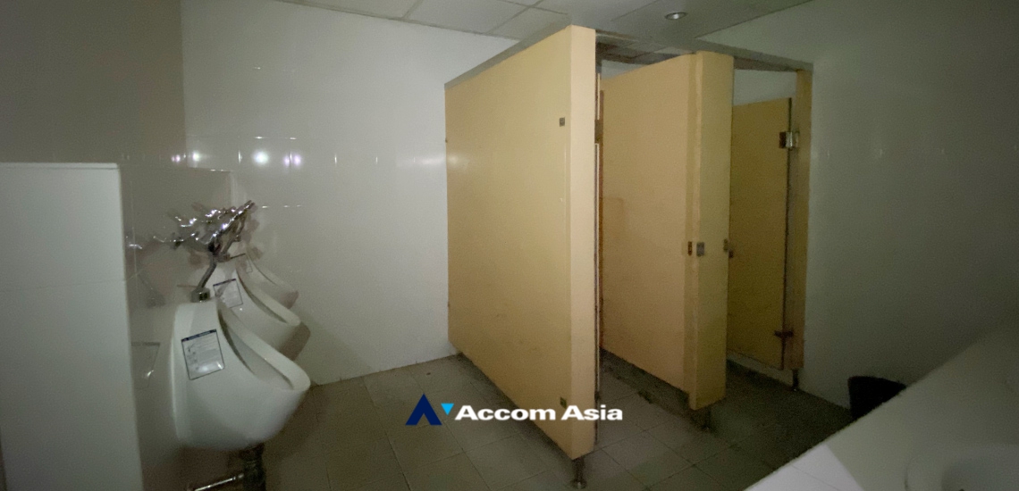 25  Office Space for rent and sale in Sukhumvit ,Bangkok BTS Phra khanong at PB Tower AA34447