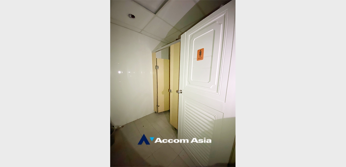 26  Office Space for rent and sale in Sukhumvit ,Bangkok BTS Phra khanong at PB Tower AA34447