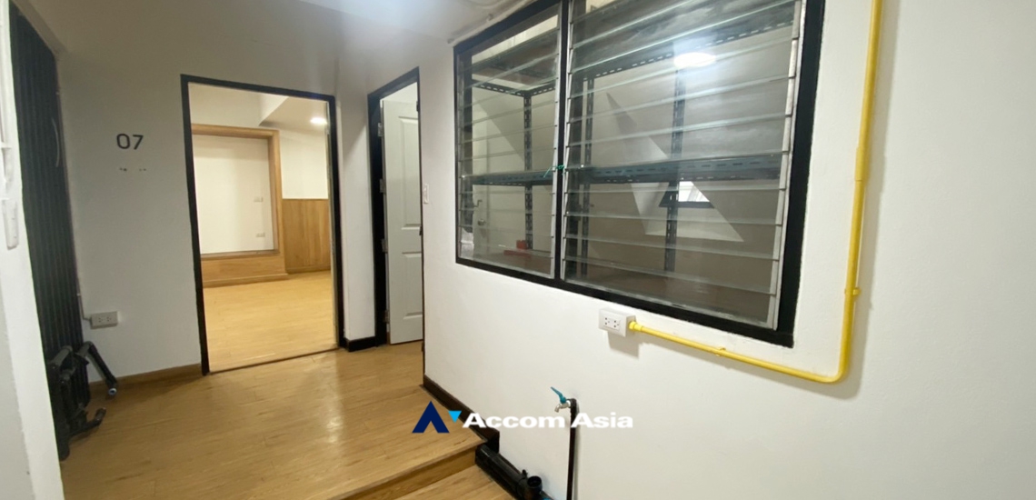 39  5 br Townhouse For Rent in Sukhumvit ,Bangkok BTS Phrom Phong AA34449